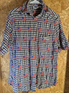 Navy & White Plaid Short-Sleeve Button-Down Shirt with Red Accent
